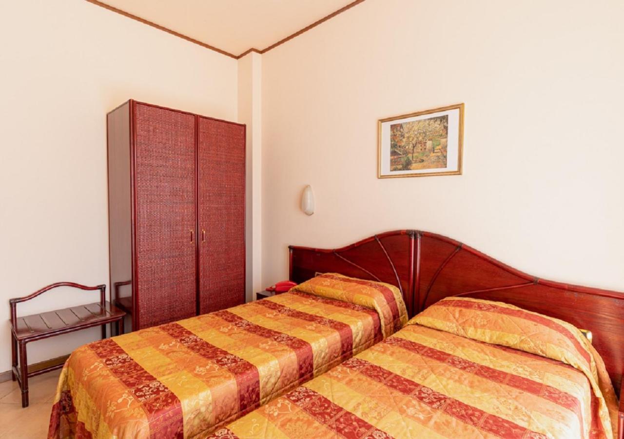 Hotel Villa Delle Rose Oristano Luaran gambar
