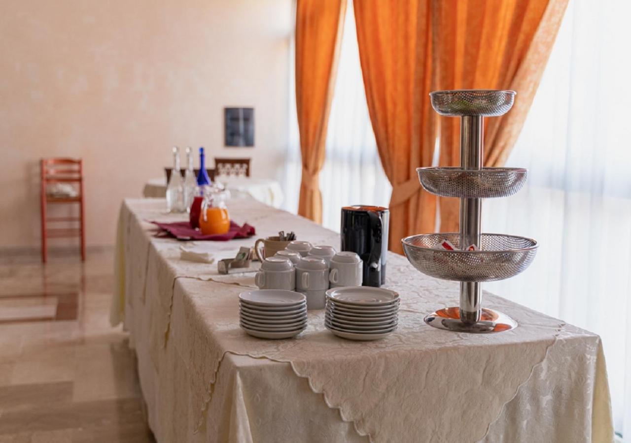 Hotel Villa Delle Rose Oristano Luaran gambar