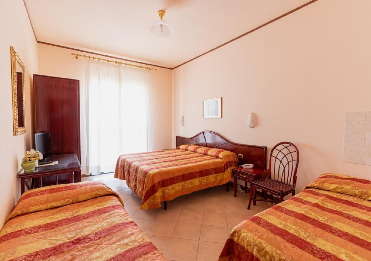 Hotel Villa Delle Rose Oristano Luaran gambar
