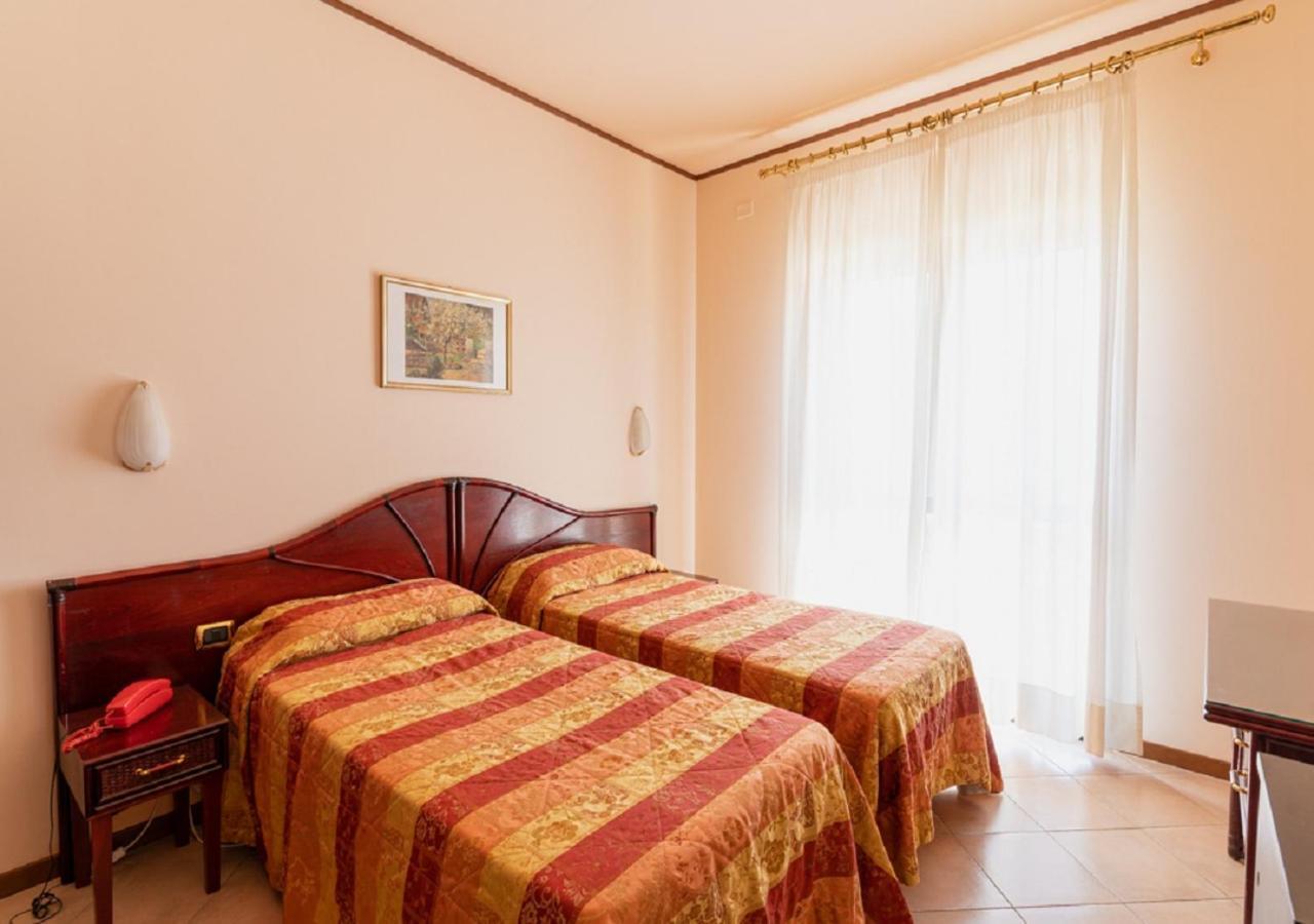 Hotel Villa Delle Rose Oristano Luaran gambar