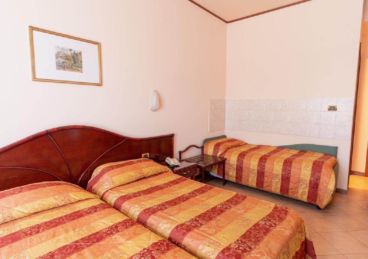 Hotel Villa Delle Rose Oristano Luaran gambar