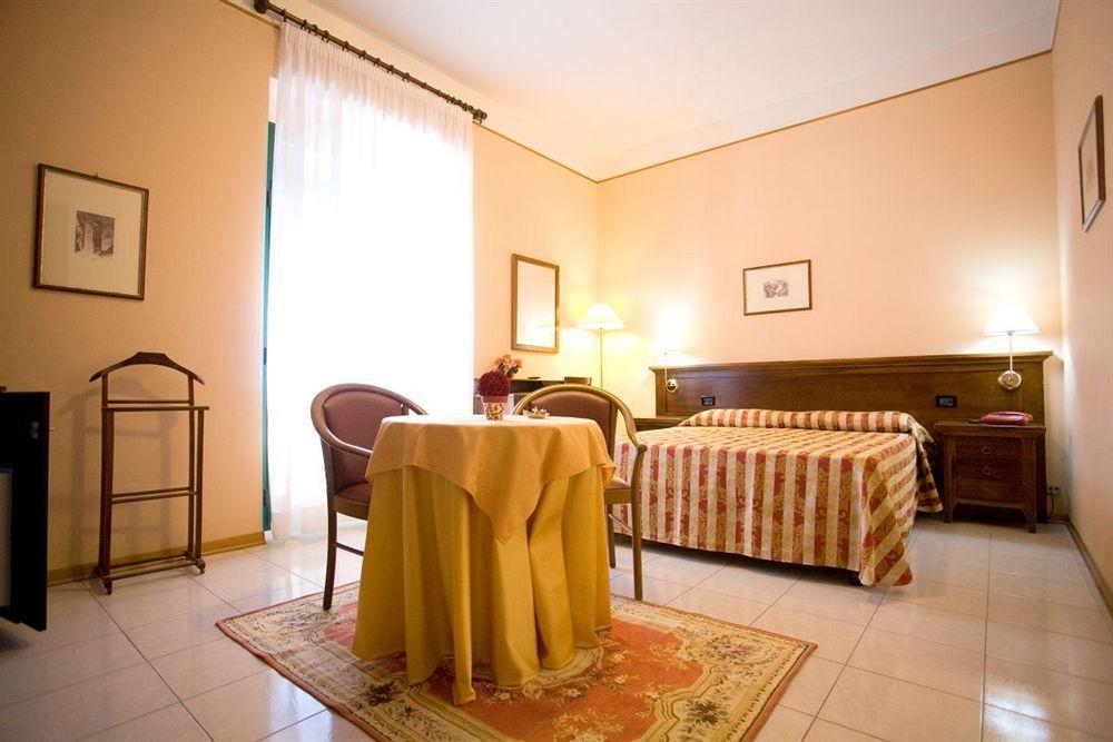 Hotel Villa Delle Rose Oristano Luaran gambar