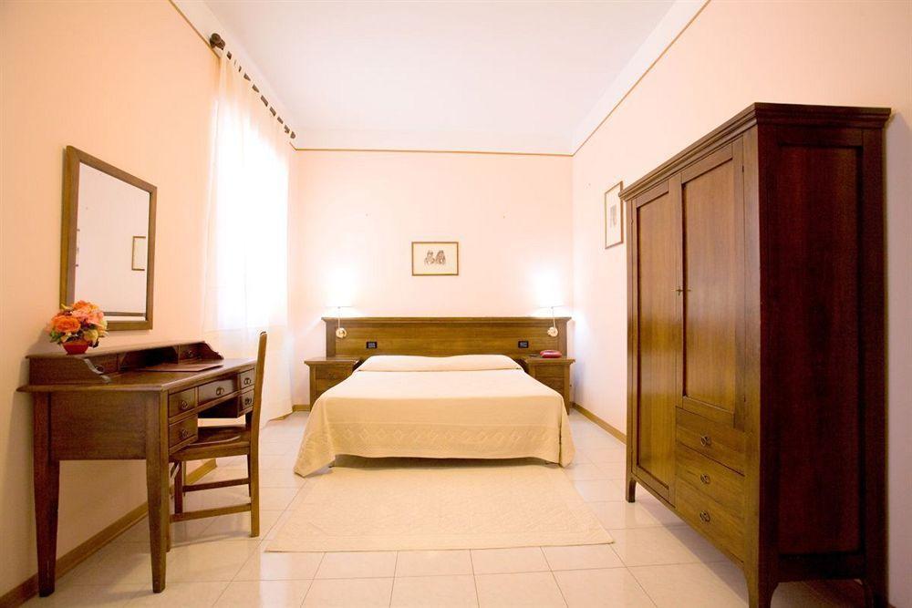 Hotel Villa Delle Rose Oristano Luaran gambar